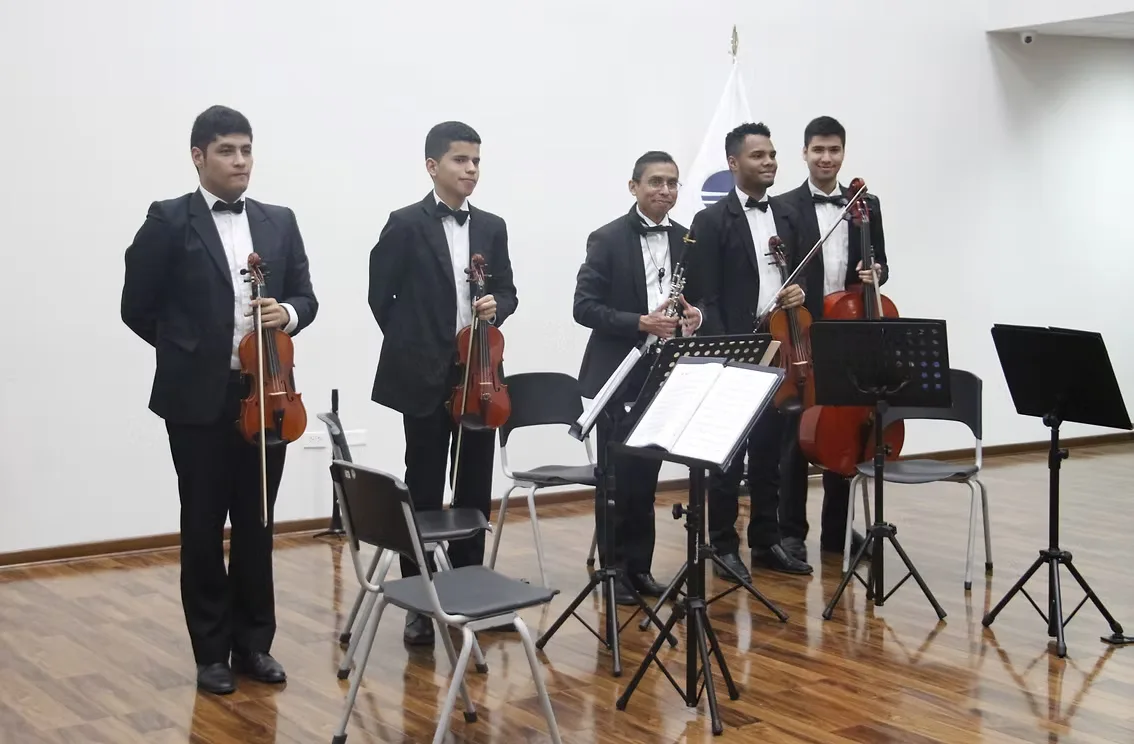 Quinteto de clarinete y cuerdas